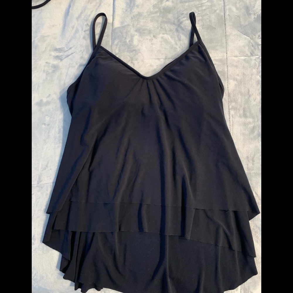 Magic suit tiered tankini top Black. Size 12